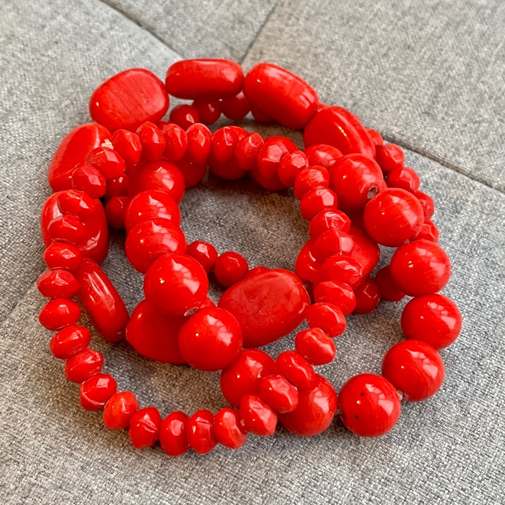Red glass beads bracelets